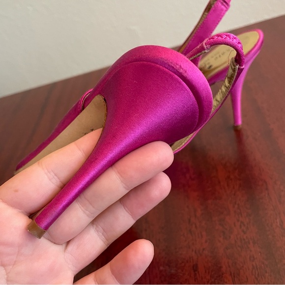 Kate Spade fuchsia satin sling back heels with bow - Picture 6 of 7